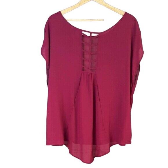 Torrid Pullover Top Red Plus 1X Cap Sleeve Cage Back High Lo Hem Semi Sheer - Picture 3 of 6